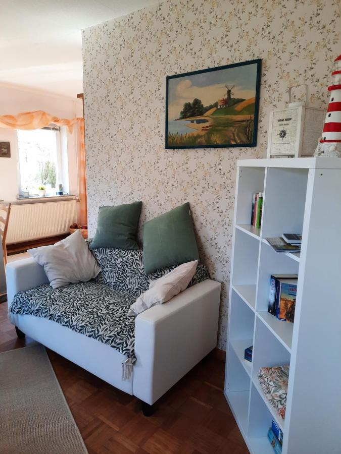 Ferienhaus In Buesumer Deichhausen - Buesum An Der Nordsee Fuer Bis Zu 9 Personen المظهر الخارجي الصورة
